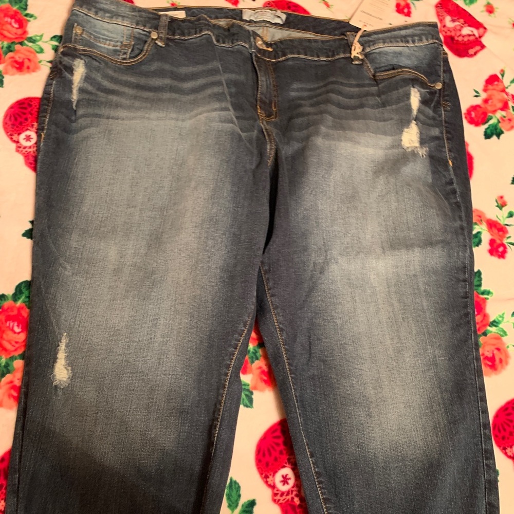 Torrid jeans size 26 boyfriend NWT